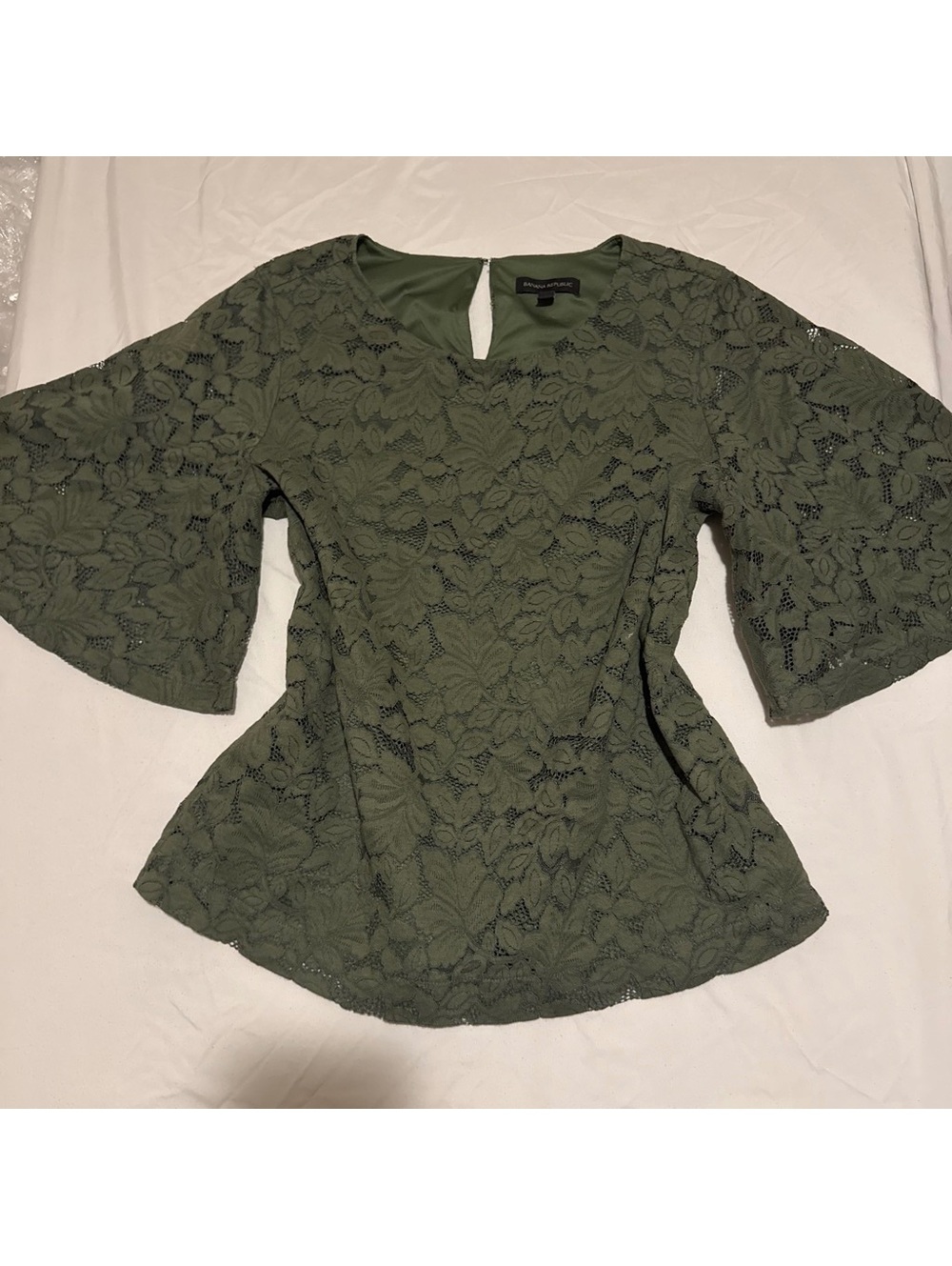 Banana Republic Olive Green Floral Lace Flutter Sleeve Blouse L